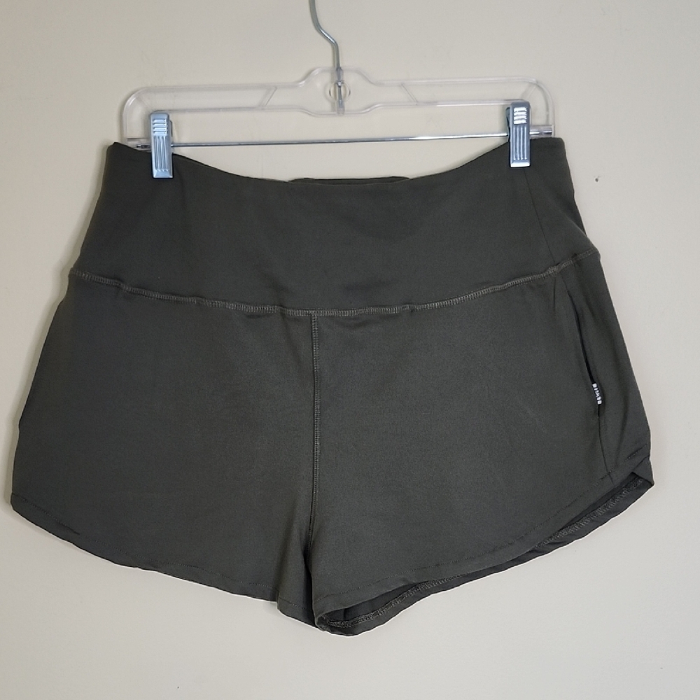 Feat Roam Olive Stretch Active Shorts Pockets